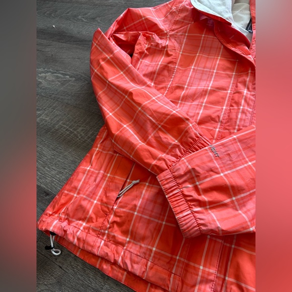 The North Face Rain Jacket - Resolve Plaid Hyvent - Size Medium - Picture 7 of 12